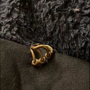 Bronze ring